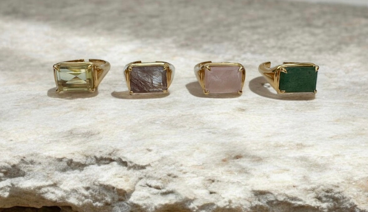 Minimalistisk Cocktail ring, vælg mellem 6 Krystaller.