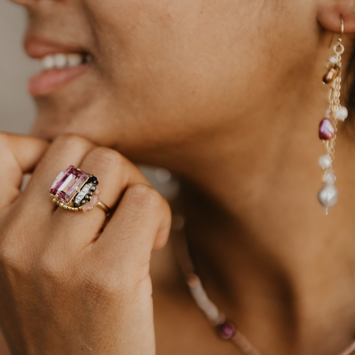 AAA Pearl Cocktail Earring Pink.