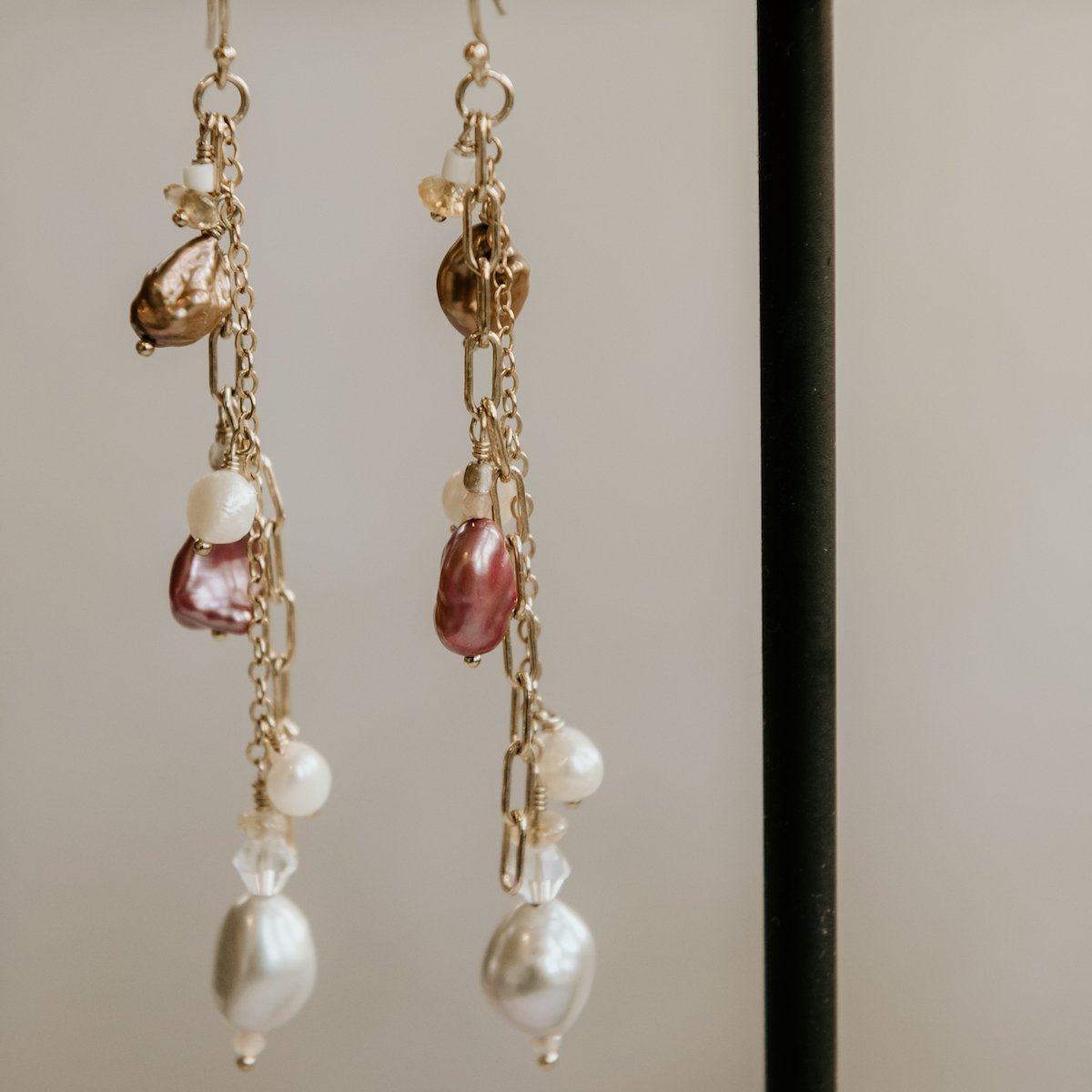 AAA Pearl Cocktail Earring Pink.