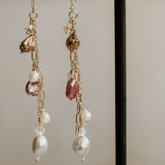 AAA Pearl Cocktail Earring Pink.